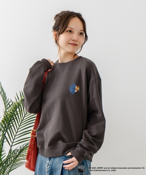 CONVERSE（コンバース）の「【CONVERSE/コンバース】×【TOM AND JERRY/トムとジェリー】オーバーサイズ プリント スウェットトレーナー（スウェット・レディース・ベージュ系その他2/ブラック系その他/ブラック系その他2/ベージュ系その他・LARGE/MEDIUM）」の21枚目の写真