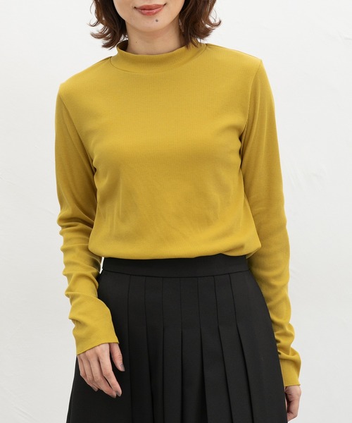 Honeys(ハニーズ)の「袖シャーリングハイネック(Tシャツ/カットソー・レディース・イエロー/ブラック/グレイッシュベージュ/ブルー/オフホワイト・M/L/S/LL)」の5枚目の写真