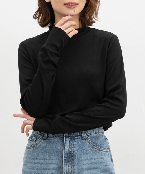 Honeys(ハニーズ)の「袖シャーリングハイネック(Tシャツ/カットソー・レディース・イエロー/ブラック/グレイッシュベージュ/ブルー/オフホワイト・M/L/S/LL)」の9枚目の写真