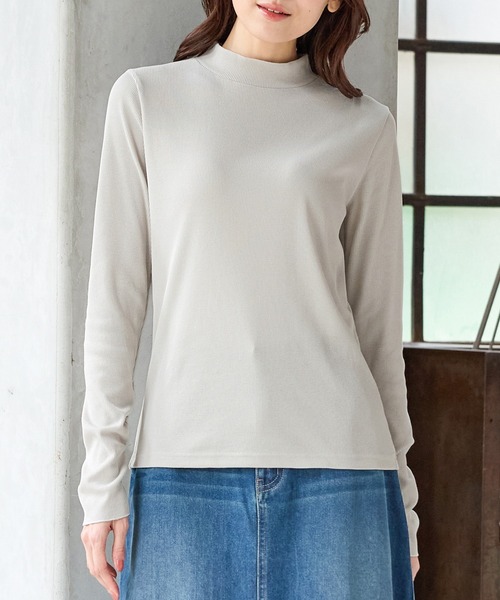 Honeys(ハニーズ)の「袖シャーリングハイネック(Tシャツ/カットソー・レディース・イエロー/ブラック/グレイッシュベージュ/ブルー/オフホワイト・M/L/S/LL)」の16枚目の写真
