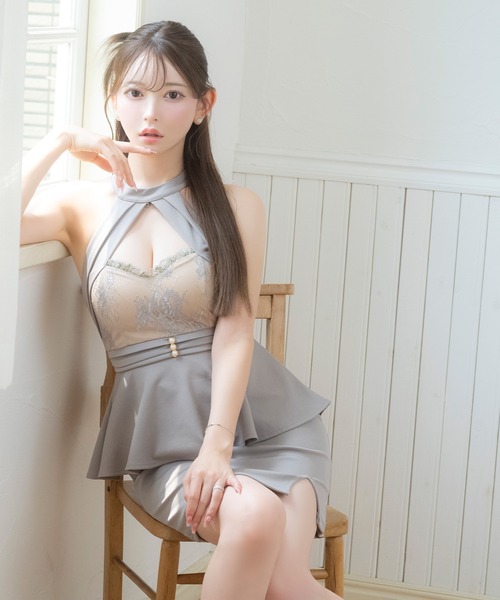 Tika(ティカ)の「キャバドレス ミニ タイト ドレス 谷間 大きいサイズ 大人 上品 スリット ハイネック ストレッチ ホルターネック ペプラム(ドレス・レディース・グレー/ミント/ピンク・LARGE/MEDIUM/XX-LARGE/XXX-LARGE/SMALL/X-LARGE/XXXX-LARGE)」の20枚目の写真
