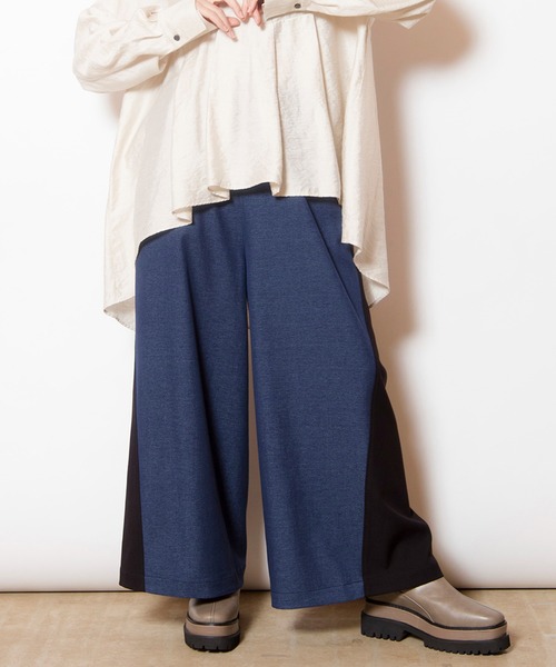 OSMOSIS(オズモーシス)の「バイカラーワイドパンツ(その他パンツ・レディース・ネイビー/ブルー/グレー・ONE SIZE)」の2枚目の写真