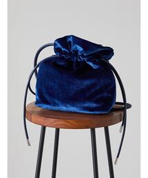 Te chichi TERRASSE（テチチテラス）の「ベロア巾着バッグ《2025autumn catalog item》（ハンドバッグ）」