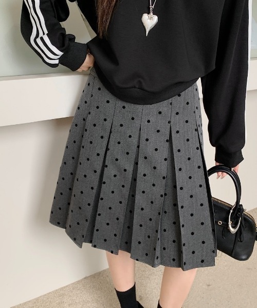 セール】【秋冬新作】ボックスプリーツドット柄ひざ丈スカート