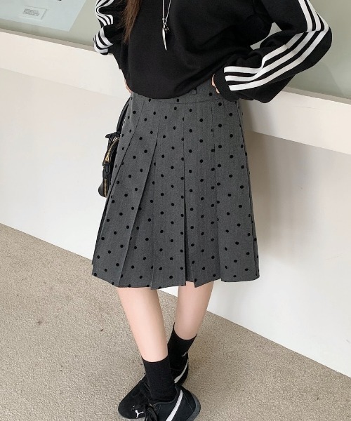 セール】【秋冬新作】ボックスプリーツドット柄ひざ丈スカート