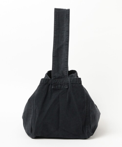 BEAMS（ビームス）の「【別注】PE / BEAMS Mail Bag（ショルダーバッグ・メンズ・ブラック・ONE SIZE）」の2枚目の写真