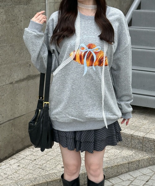 Teem Store(チームストア)の「【裏起毛】クロワッサンプリントスウェット(スウェット・レディース・ホワイト/ネイビー/ブラック/グレー・M/L)」の6枚目の写真