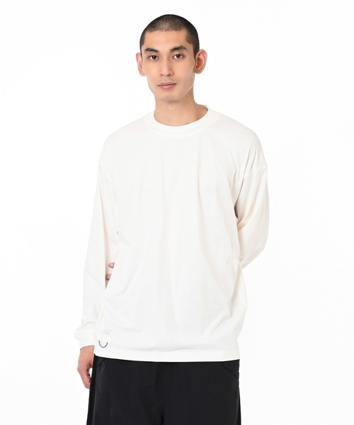NEW BALANCE(ニューバランス)の「サンシールドTシャツ(Tシャツ/カットソー・メンズ・ダークグレー/オフホワイト・SMALL/MEDIUM/LARGE/X-LARGE)」の1枚目の写真