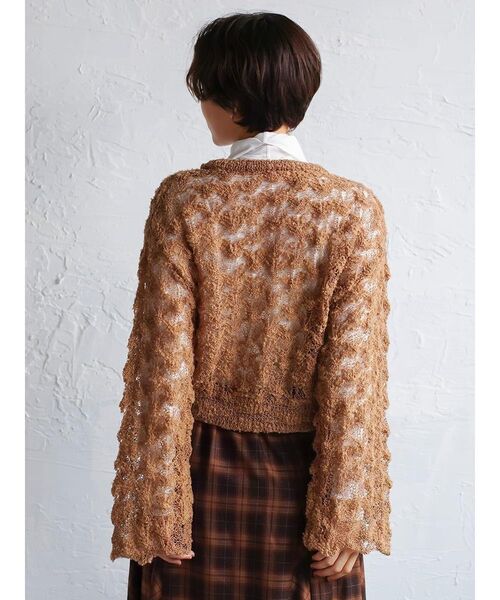FIKA.(フィーカ)の「Wide sleeve mesh knit pullover(ニット/セーター・レディース・オフホワイト/キャメル・MEDIUM)」の6枚目の写真