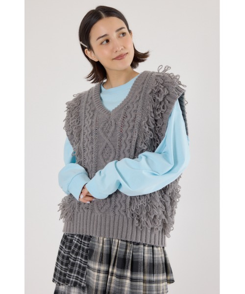 RODEO CROWNS WIDE BOWL（ロデオクラウンズワイドボウル）の「ケーブルニットベスト（ベスト・レディース・グレー/ブラック/アイボリー・FREE）」の14枚目の写真