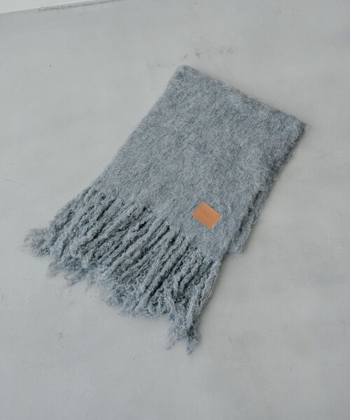 Chico（チコ）の「【5色展開】シャギーフリンジマフラー（マフラー・レディース・アイボリー/グレー/ブラウン/ピンク/レッド・FREE）」の7枚目の写真