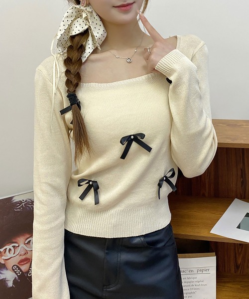NinaetLina(ニナエリナ)の「リボン ニット スクエアネック(ニット/セーター・レディース・ピンク/ブラック/アイボリー・FREE)」の1枚目の写真