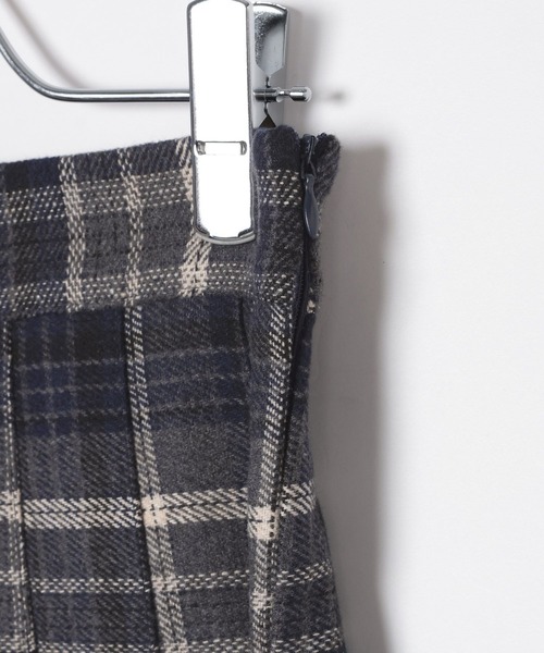 3.3 Field Trip （3.3フィールドトリップ）の「3.3 Field Trip／チェック微起毛プリーツミニスカート（スカート・レディース・ブラウン/ネイビー・SMALL/MEDIUM）」の21枚目の写真