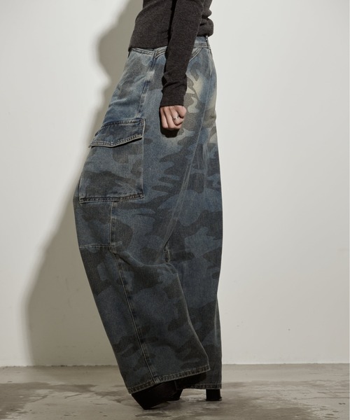 .KOM（ドットコム）の「『.KOM/ドットケーオーエム』オーバーダイ迷彩カーゴパンツ【CN】【Z】【Z】（カーゴパンツ・レディース・ブルー・S）」の3枚目の写真