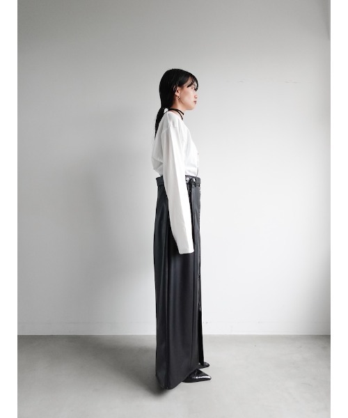 sahara（サハラ）の「Flower Photo Long Tee/フラワーフォトロングティーシャツ（Tシャツ/カットソー・レディース・ホワイト系3/ブラック系2/ホワイト系4/ブラック系1・FREE）」の12枚目の写真