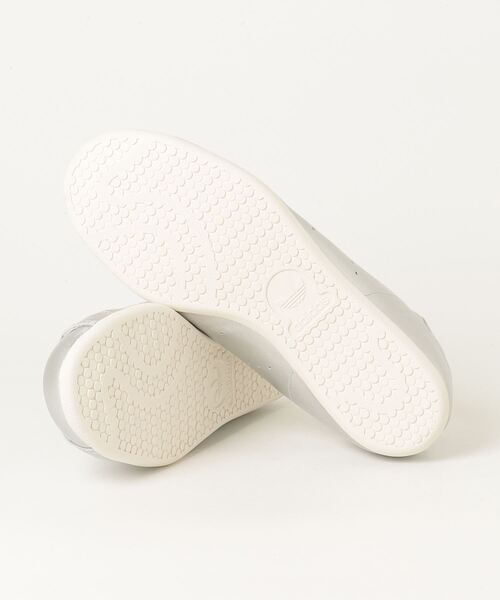 adidas（アディダス）の「スタンスミス ロープロ / Stan Smith Lo Pro Shoes / アディダスオリジナルス adidas Originals　スニーカー（スニーカー・レディース・シルバー・25.0cm/29.0cm/24.5cm/24.0cm/23.5cm/23.0cm/28.5cm/28.0cm/27.5cm/27.0cm/26.5cm/26.0cm/25.5cm/22.5cm/22.0cm）」の10枚目の写真