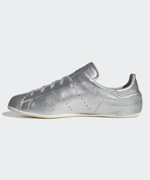 adidas（アディダス）の「スタンスミス ロープロ / Stan Smith Lo Pro Shoes / アディダスオリジナルス adidas Originals　スニーカー（スニーカー・レディース・シルバー・25.0cm/29.0cm/24.5cm/24.0cm/23.5cm/23.0cm/28.5cm/28.0cm/27.5cm/27.0cm/26.5cm/26.0cm/25.5cm/22.5cm/22.0cm）」の6枚目の写真