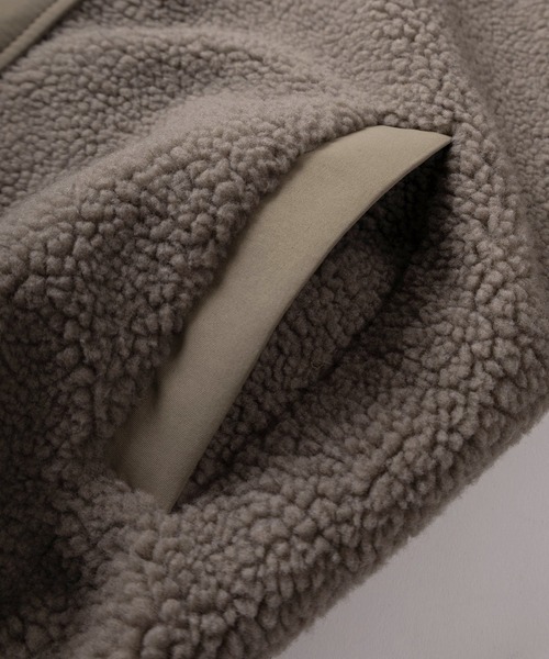 CONVERSE(コンバース)の「【71】【CONVERSE/コンバース】シープボア ワンポイントロゴ 切替 フードジャケット/ボアブルゾン(ブルゾン・レディース・ホワイト/ブラウン/ピンク/ブラック・M/L)」の7枚目の写真