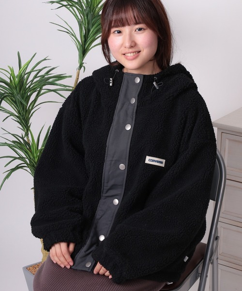 CONVERSE(コンバース)の「【71】【CONVERSE/コンバース】シープボア ワンポイントロゴ 切替 フードジャケット/ボアブルゾン(ブルゾン・レディース・ホワイト/ブラウン/ピンク/ブラック・M/L)」の19枚目の写真