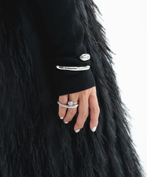 Demi-Luxe BEAMS（デミルクス ビームス）の「ツイスト バングル（バングル/リストバンド・レディース・シルバー/ゴールド・ONE SIZE）」の3枚目の写真