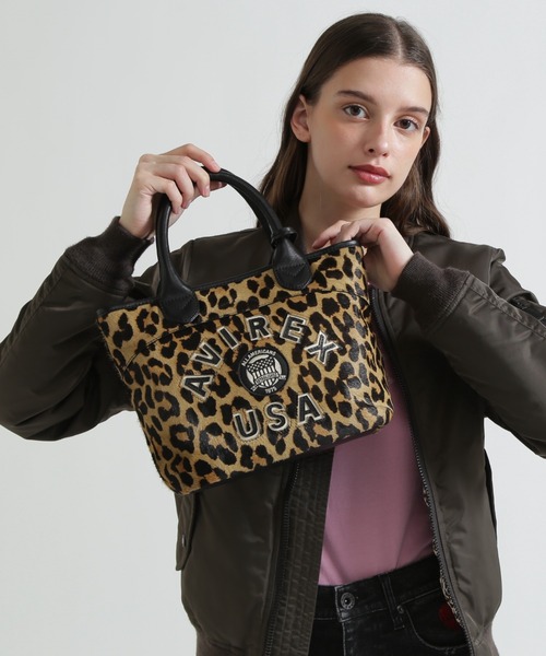 AVIREX（アヴィレックス）の「《直営店限定》LX VARSITY LEATHER MINI TOTE BAG（トートバッグ・レディース・レオパード/マスタード・F）」の13枚目の写真