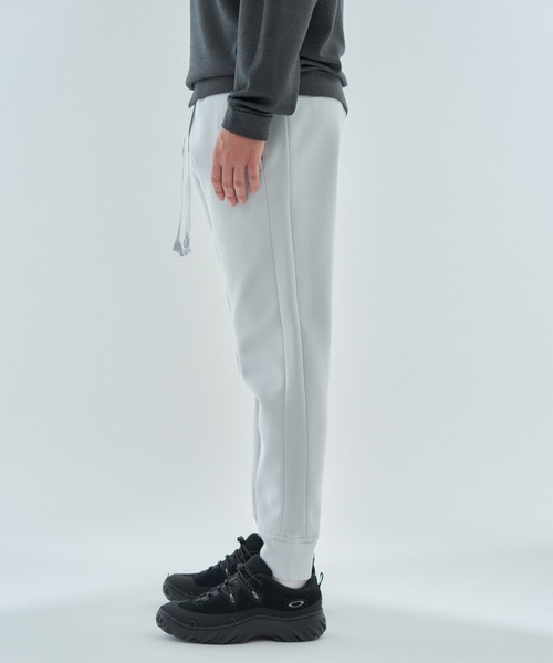 ESTNATION(エストネーション)の「ESTNATION / ミラノリブ リブパンツ<ECOPET>(スウェットパンツ・メンズ・ブラック/ライトグレー/ネイビー・SMALL/MEDIUM/LARGE/X-LARGE)」の13枚目の写真