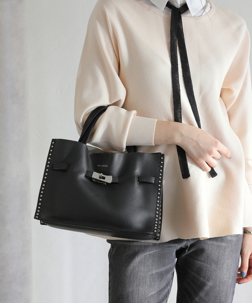 La TOTALITE(ラトータリテ)の「VIOLAd’ORO/ヴィオラドーロ スタッズ トートバッグ(トートバッグ・レディース・ブラック・FREE)」の17枚目の写真