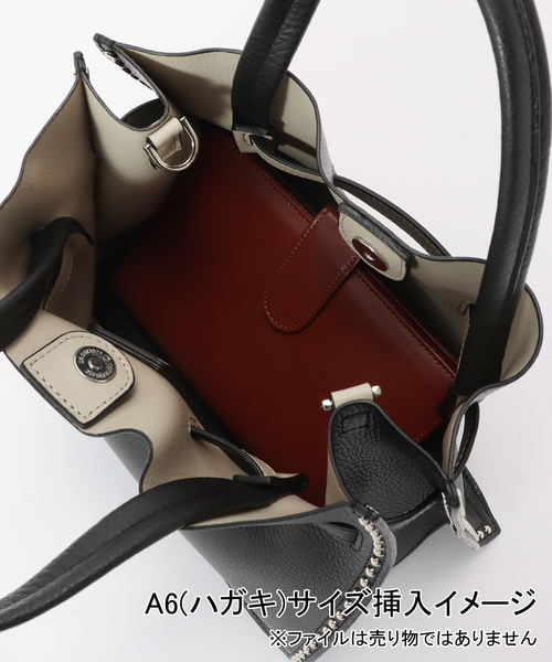 La TOTALITE(ラトータリテ)の「VIOLAd’ORO/ヴィオラドーロ スタッズ トートバッグ(トートバッグ・レディース・ブラック・FREE)」の10枚目の写真