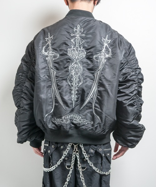 BACKSTAGE PASS(バックステージパス)の「TRIPLE DAGGER MA-1(トリプルダガー MA-1)ダガー刺繍 MA-1(MA-1・メンズ・パープル/ダークグレー/オリーブ/ブラック・FREE)」の20枚目の写真