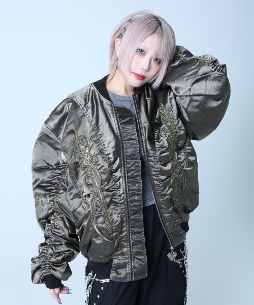 BACKSTAGE PASS(バックステージパス)の「TRIPLE DAGGER MA-1(トリプルダガー MA-1)ダガー刺繍 MA-1(MA-1・メンズ・パープル/ダークグレー/オリーブ/ブラック・FREE)」の16枚目の写真