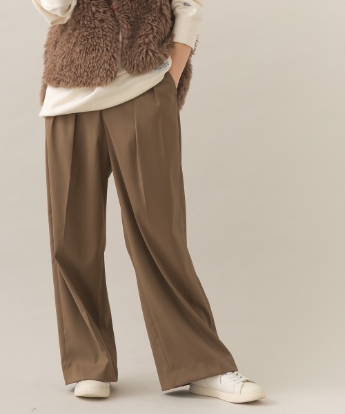 OMNES（オムネス）の「【BEAUTIFUL FRIDAY】ツータックストレートパンツ（スラックス・レディース・ブラック/ベージュ・LARGE/MEDIUM）」の11枚目の写真