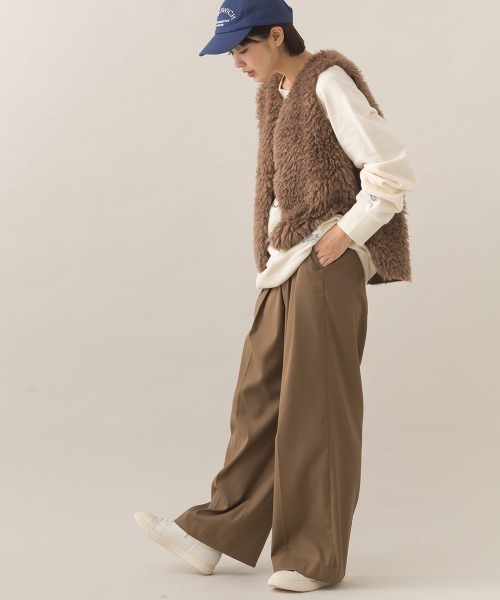 OMNES（オムネス）の「【BEAUTIFUL FRIDAY】ツータックストレートパンツ（スラックス・レディース・ブラック/ベージュ・LARGE/MEDIUM）」の12枚目の写真