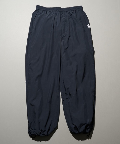 MAISON CLUB(メゾンクラブ)の「【MAISON CLUB】SUPER LIGHT TECH TRAVEL EASY TROUSERS /超軽量リップストップ素材/Tech Nylon Pants /テックナイロンパンツ(その他パンツ・メンズ・カーキ/ブラック/ネイビー・M/L)」の3枚目の写真