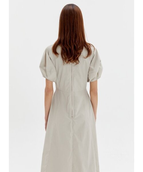 HAVELESS(ハブレス)の「SIGNATURE PUFF DRESS BEIGE(ワンピース・レディース・その他・MEDIUM)」の4枚目の写真