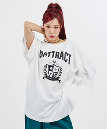 BATTRACT（バトラクト）の「シールドプリンティングオーバーフィット半袖_ホワイト（Tシャツ/カットソー）」