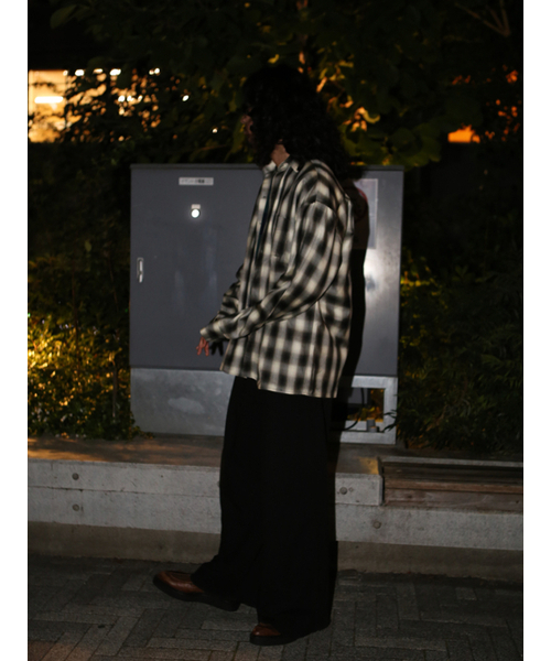 GOZER(ゴーザー)の「OVERSIZED FLANNEL CHECK SHIRT_BLACK(シャツ/ブラウス・メンズ・ブラック・ONE)」の4枚目の写真