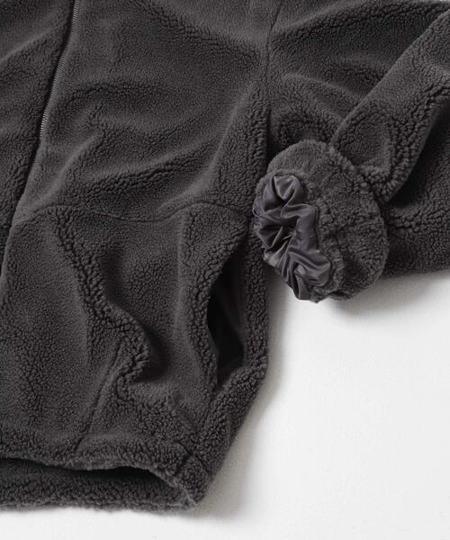 URBAN RESEARCH DOORS(アーバンリサーチドアーズ)の「ZIPボアブルゾン(その他アウター・レディース・オフホワイト/チャコールグレー・FREE)」の14枚目の写真