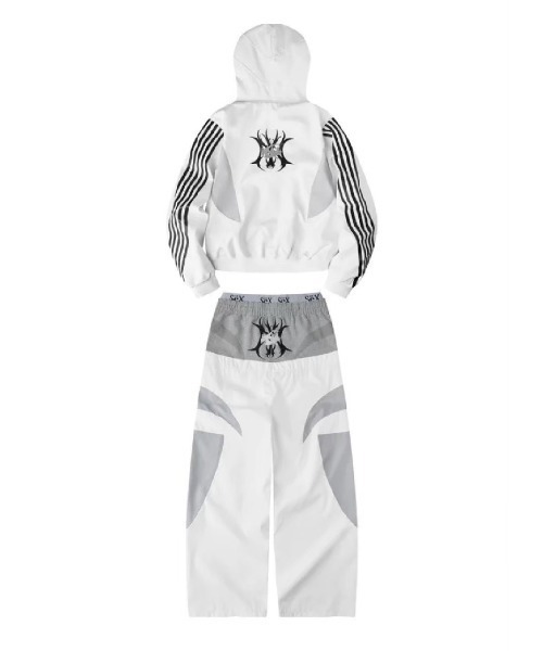 セール】【Cozy world Wide】'BBY TECHBOI' 3 LAYER NYLON TRACKSUIT