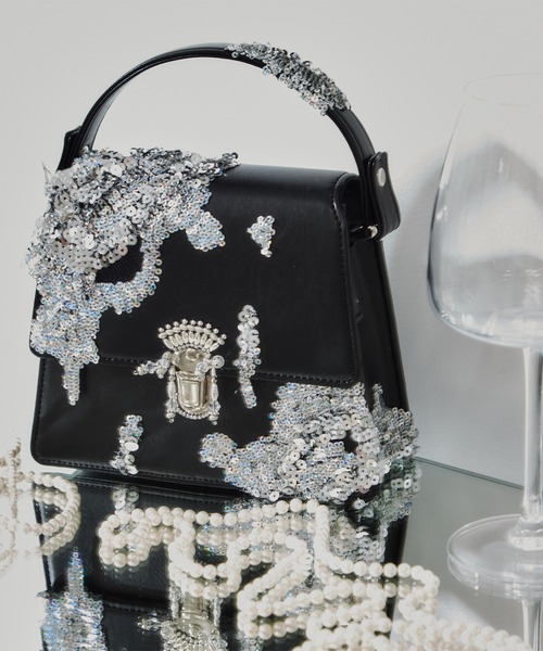 tanakadaisuke（タナカダイスケ）の「【tanakadaisuke/タナカダイスケ】magical powder mini bag/マジカルパウダーミニバッグ（ハンドバッグ・レディース・ブラック・FREE）」の6枚目の写真