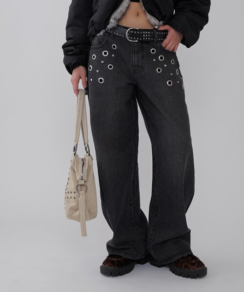 WHO'S WHO gallery(フーズフーギャラリー)の「EYELET LOW RISE DENIM /アイレットローライズデニム(デニムパンツ・レディース・ブラック/ネイビー/サックスブルー・SMALL/MEDIUM)」の20枚目の写真