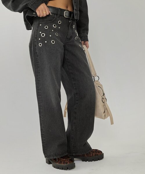 WHO'S WHO gallery(フーズフーギャラリー)の「EYELET LOW RISE DENIM /アイレットローライズデニム(デニムパンツ・レディース・ブラック/ネイビー/サックスブルー・SMALL/MEDIUM)」の18枚目の写真