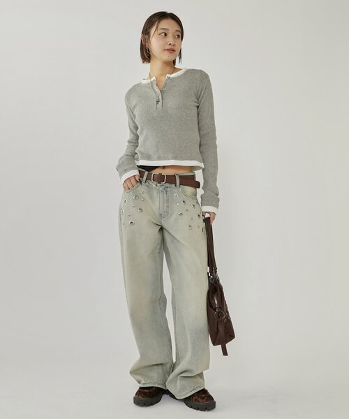 WHO'S WHO gallery(フーズフーギャラリー)の「EYELET LOW RISE DENIM /アイレットローライズデニム(デニムパンツ・レディース・ブラック/ネイビー/サックスブルー・SMALL/MEDIUM)」の5枚目の写真