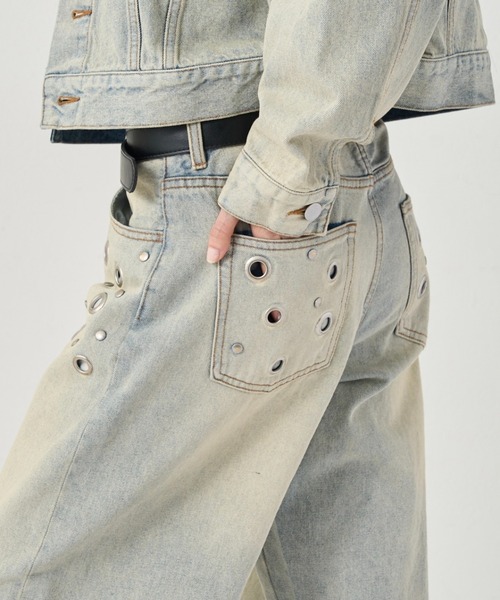 WHO'S WHO gallery(フーズフーギャラリー)の「EYELET LOW RISE DENIM /アイレットローライズデニム(デニムパンツ・レディース・ブラック/ネイビー/サックスブルー・SMALL/MEDIUM)」の3枚目の写真
