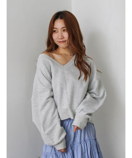 Ungrid（アングリッド）の「Vネックデザインスウェット（スウェット・レディース・イエロー/ライトグレー/ブラック・FREE）」の4枚目の写真