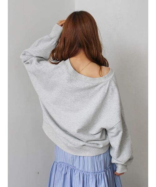 Ungrid（アングリッド）の「Vネックデザインスウェット（スウェット・レディース・イエロー/ライトグレー/ブラック・FREE）」の6枚目の写真