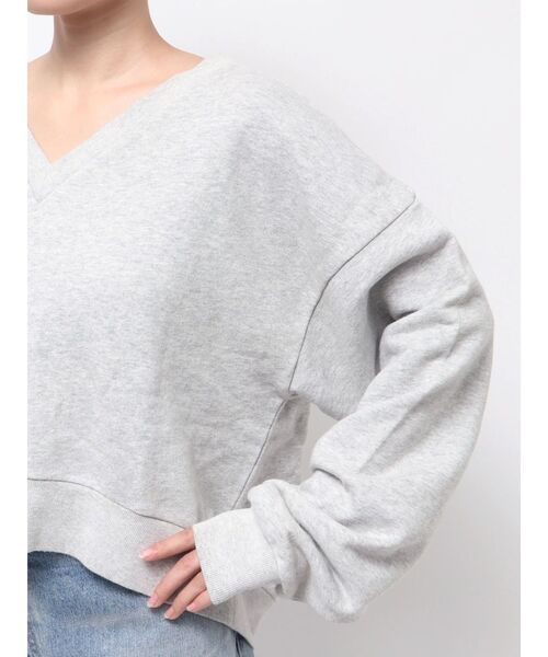 Ungrid（アングリッド）の「Vネックデザインスウェット（スウェット・レディース・イエロー/ライトグレー/ブラック・FREE）」の14枚目の写真