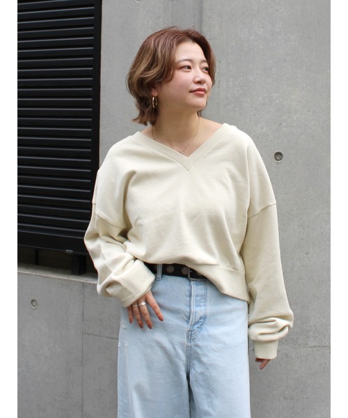 Ungrid（アングリッド）の「Vネックデザインスウェット（スウェット・レディース・イエロー/ライトグレー/ブラック・FREE）」の3枚目の写真