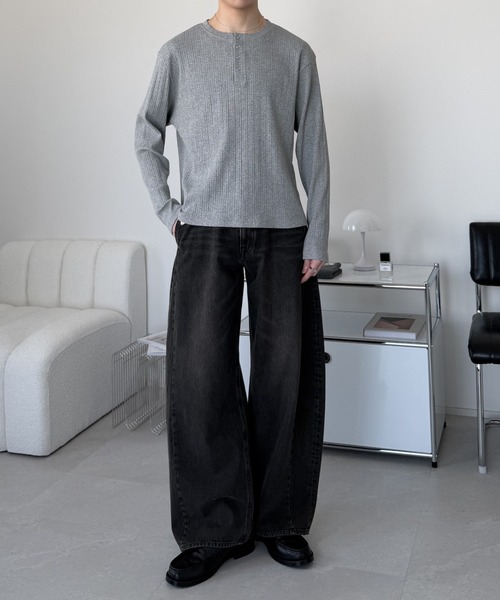 LUENNA（ルエナ）の「【LUENNA】Vintage Curve Denim Pants / ヴィンテージ カーブデニムパンツ（デニムパンツ・メンズ・ブルー/ブラック・L/M/S）」の4枚目の写真