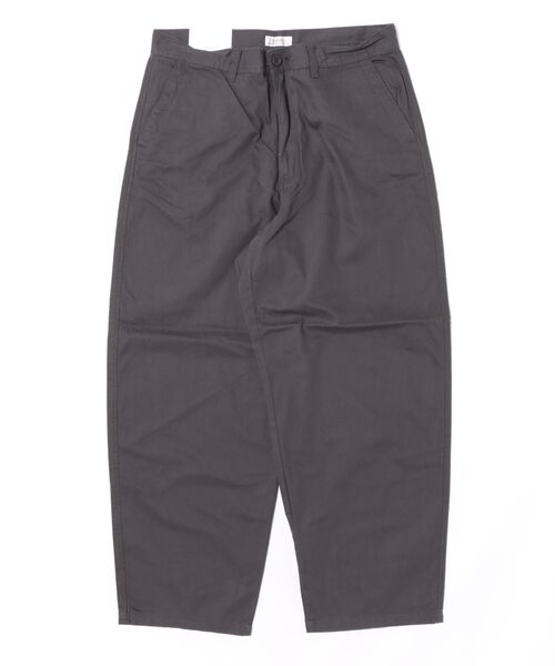 HANES（ヘインズ）の「ノータック ワイドフィット チノパンツ（チノパンツ・メンズ・ベージュ/ブラック/カーキ/グレー・S/M/L/LL）」の17枚目の写真