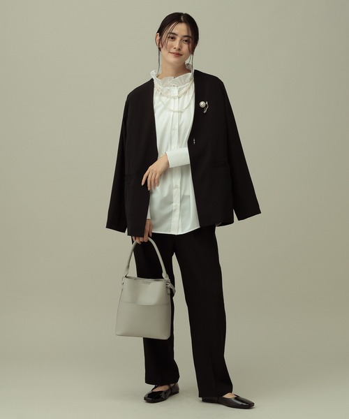 LAKOLE（ラコレ）の「【セレモニー／卒入式にも】＜多機能素材＞ダブルクロスノーカラージャケット / 642683（ノーカラージャケット・レディース・モカ/アイボリー/ブラック・FREE）」の4枚目の写真